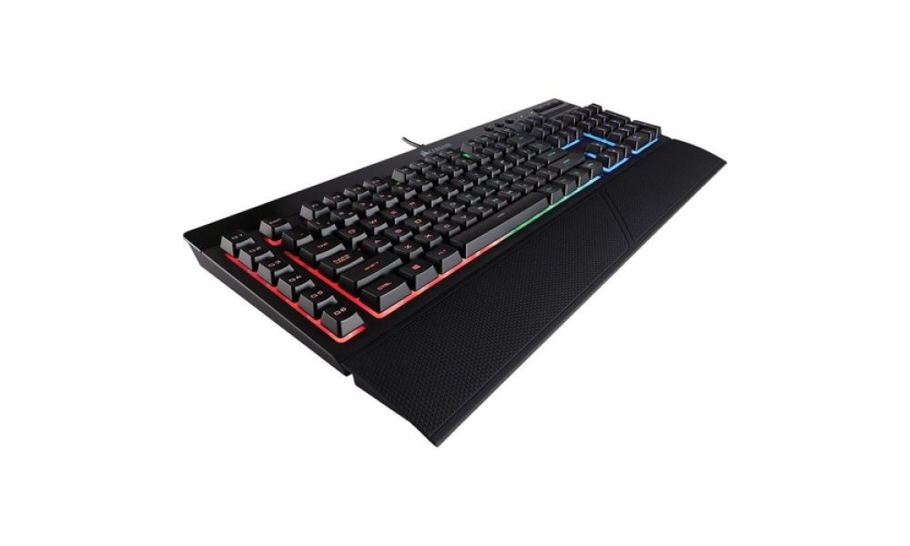 Teclado Gamer Corsair K55, RGB, ABNT2